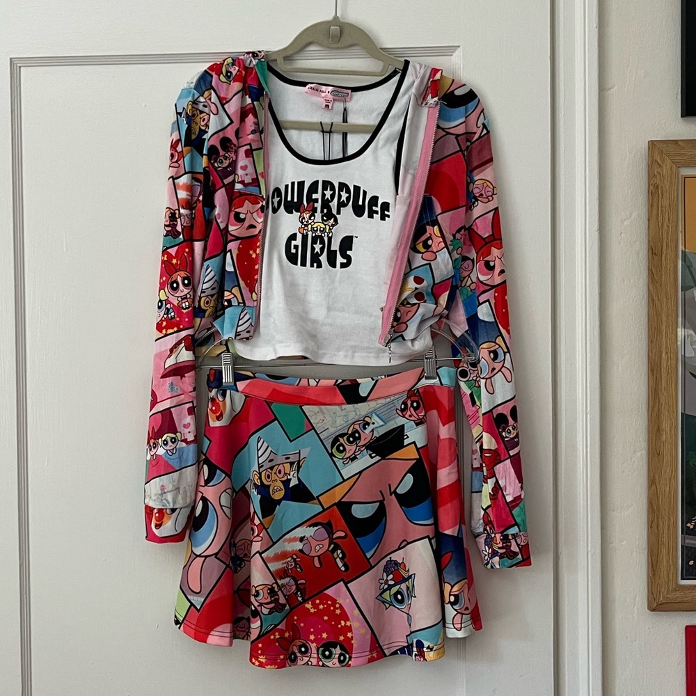 NWT Dolls Kill x The Powerpuff Girls Power of Three Circle Mini Skirt 💗